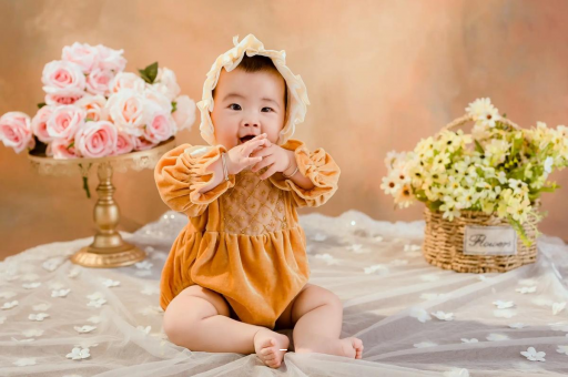 来宾满月宝宝体检